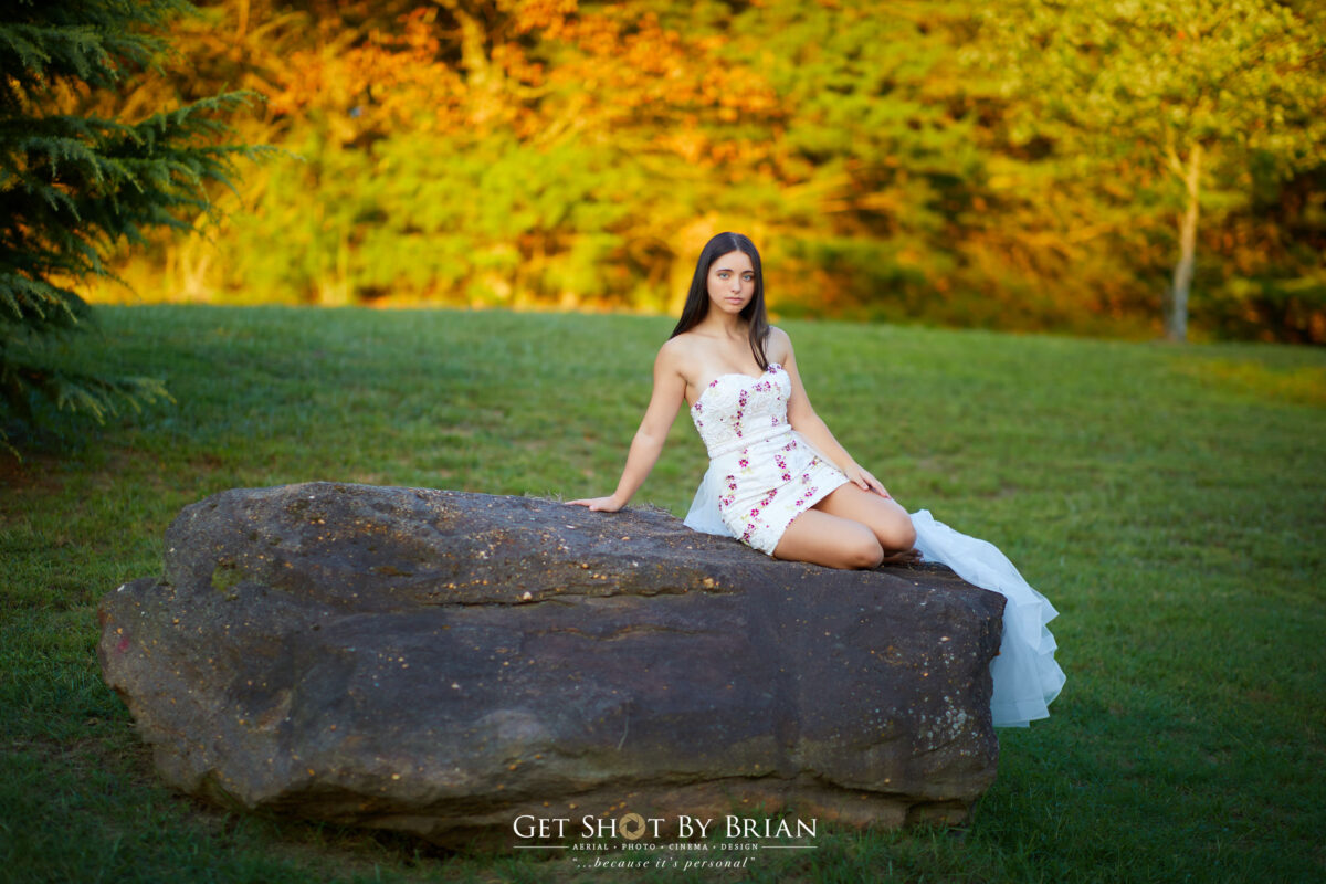 high school senior picture of a girl outdoors